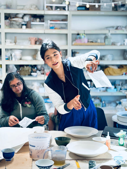 Blue & White Porcelain Painting Workshop with Yunting Li