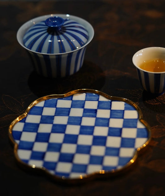 Blue & White Porcelain Painting Workshop with Yunting Li
