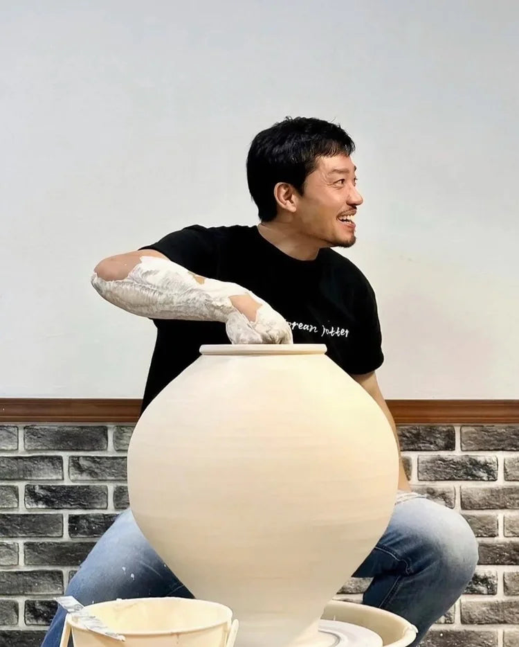 Altered Porcelain Forms Workshop with Yoo Sung