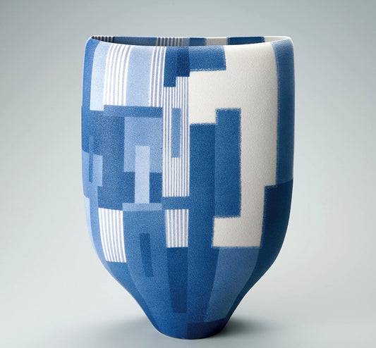 Blue & White Porcelain Painting Workshop with Yunting Li