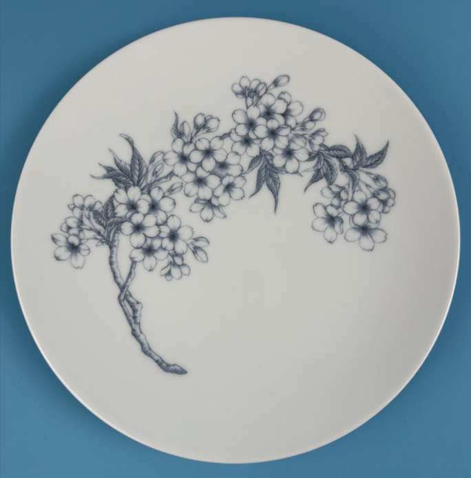 Japanese Overglaze (Nabeshima Ware) Painting Workshop with Yunting Li